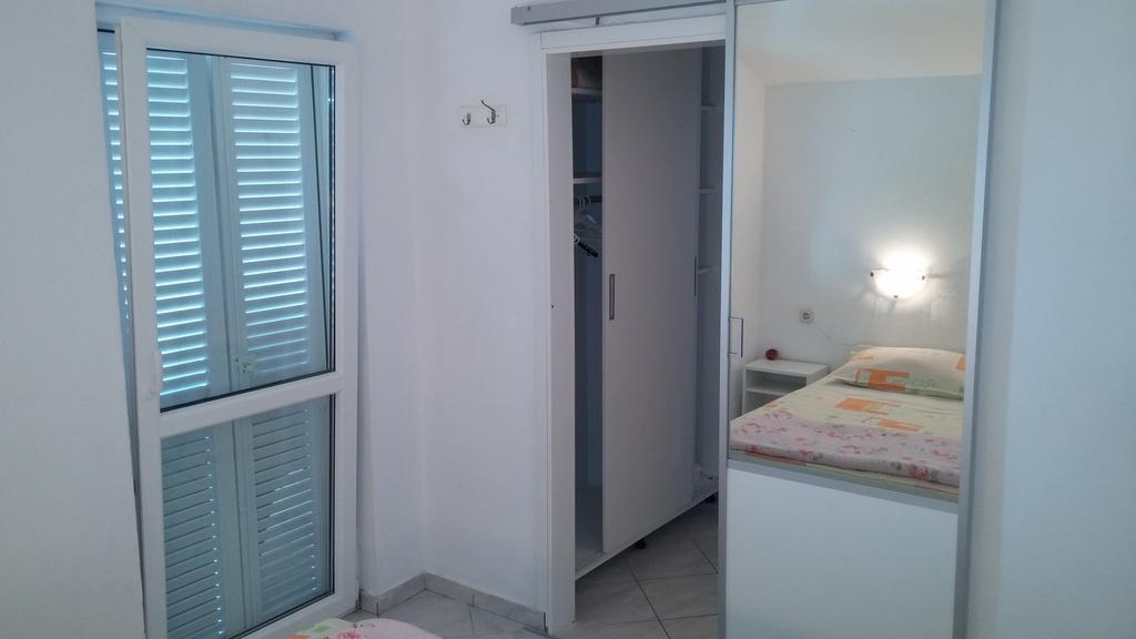 Apartments Marija Bajto Necujam Room photo